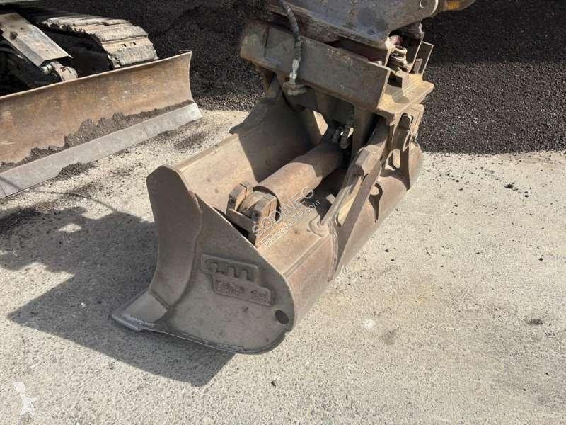 جرافة Hitachi ZX135 US3