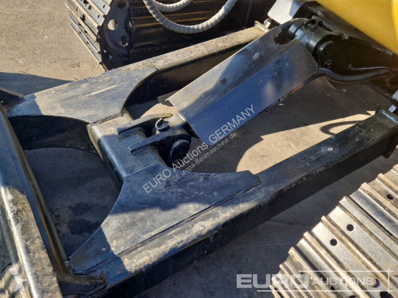 جرافة Caterpillar 305.5 E2