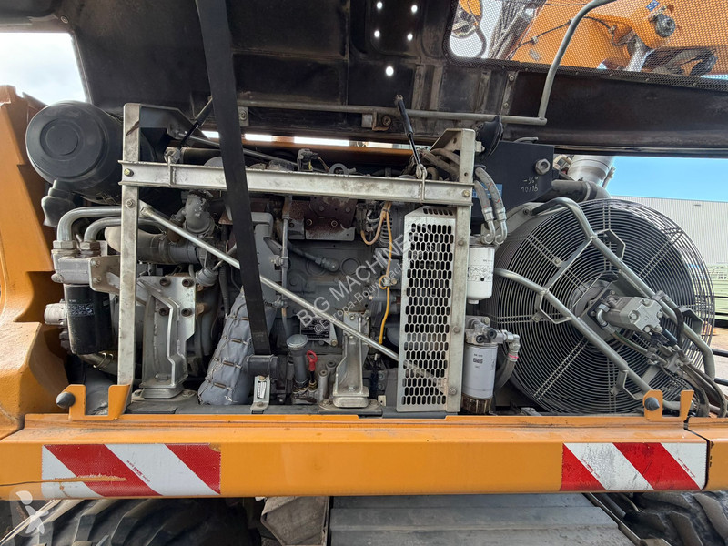 جرافة Liebherr A918