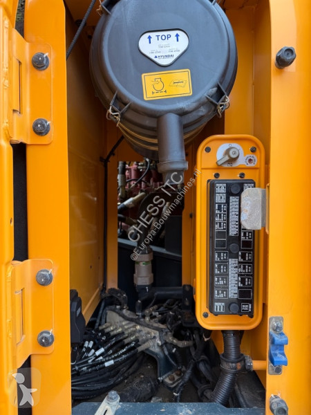 جرافة Hyundai HX 220 L - L - HX 220