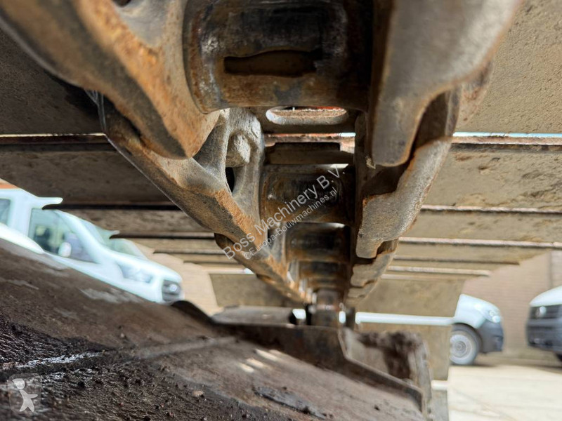 جرافة Hitachi - Quick Coupler / Automatic Greasing