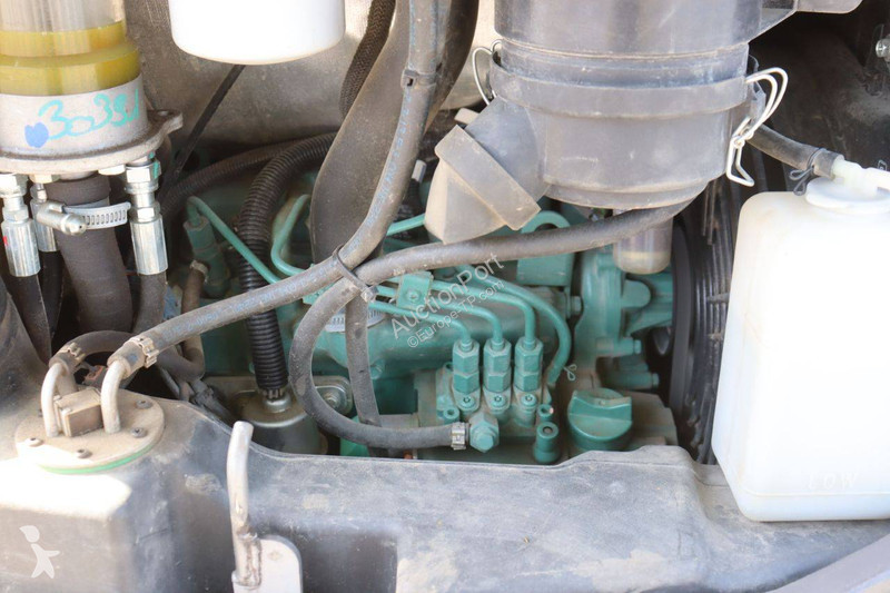 جرافة Volvo ECR25D