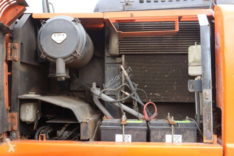Rýpadlo Hitachi
