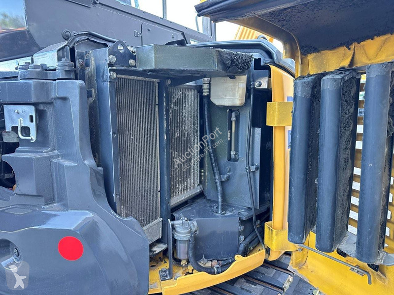 Rýpadlo Komatsu MR-2