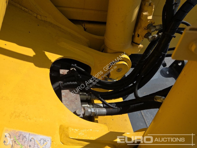 Багер Komatsu
