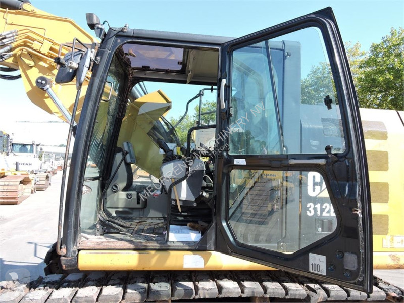 جرافة Caterpillar L