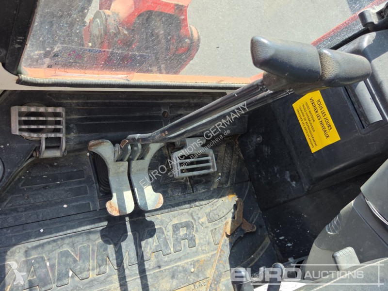 جرافة Yanmar ViO25-4