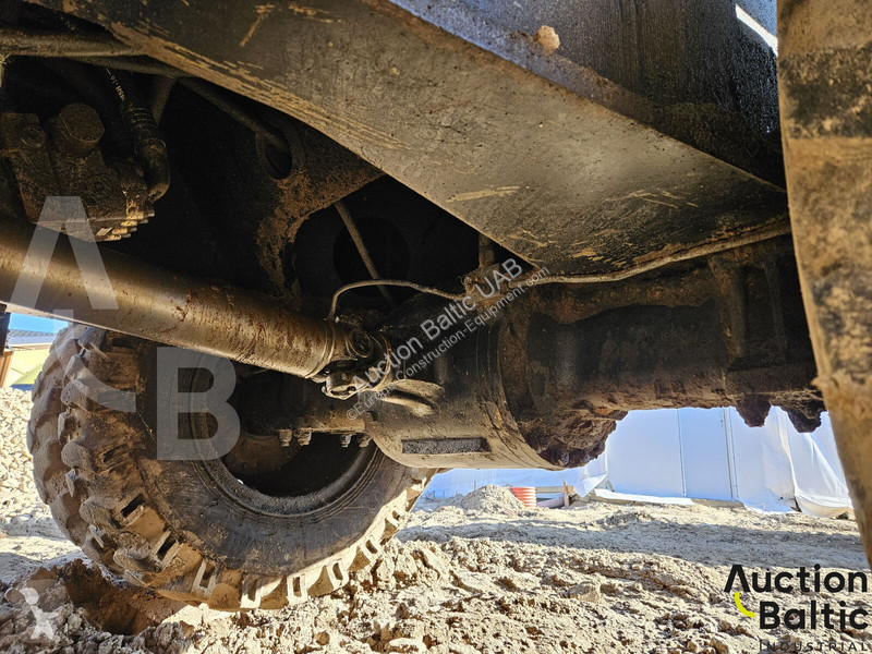 Excavator JCB