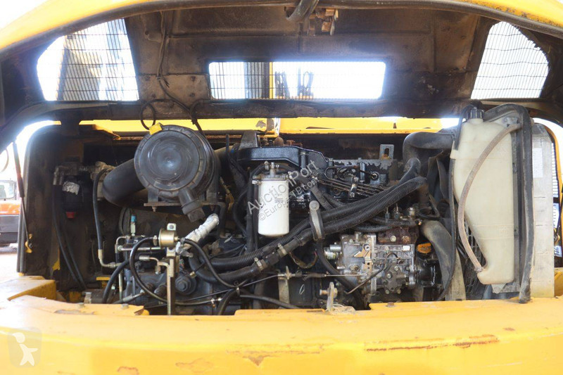 Komatsu 110R excavator