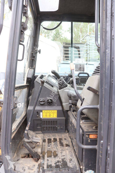 جرافة Yanmar ViO57-6B