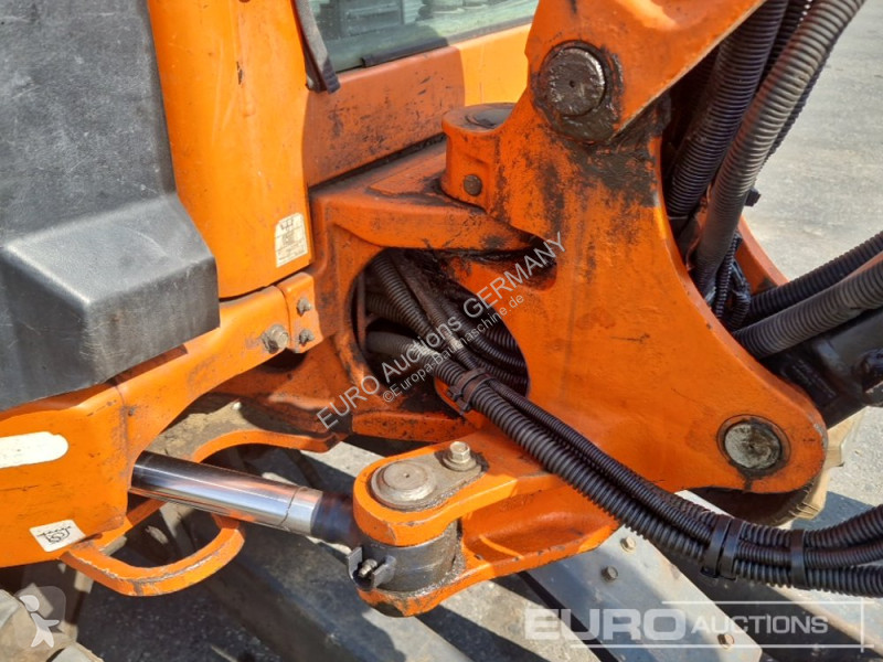 Багер Kubota U274
