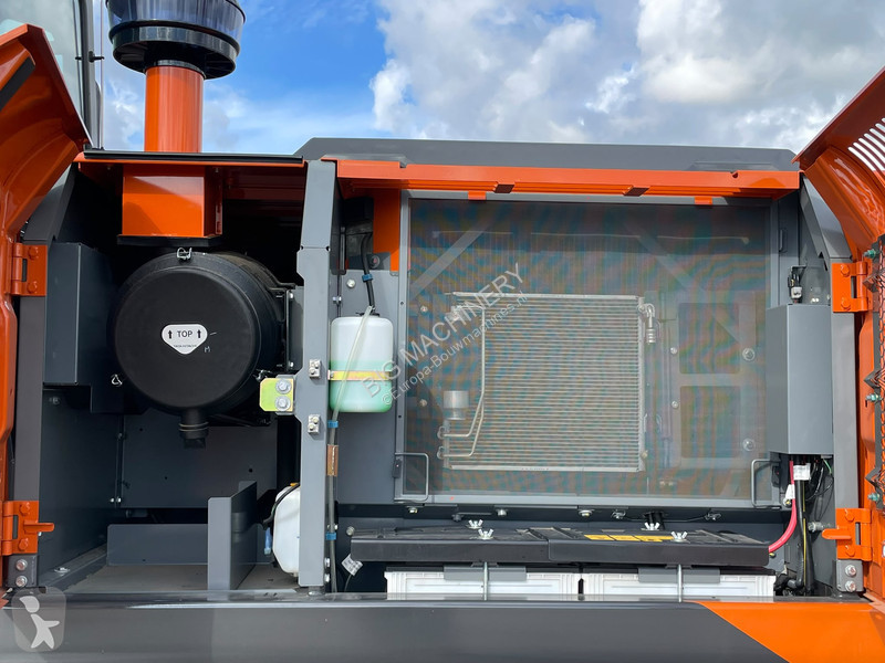 Pelle Hitachi ZX220LC-5G