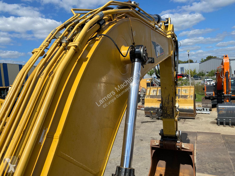 Excavadora Caterpillar