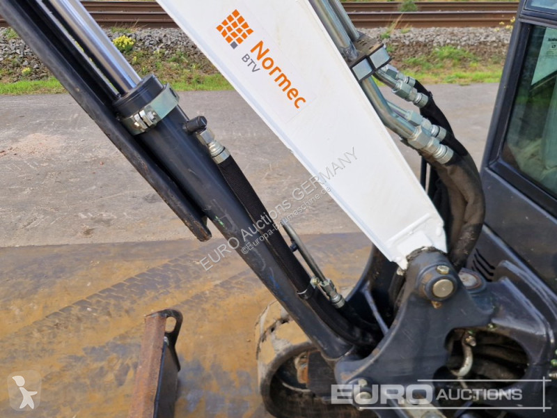 Bobcat E27 excavator