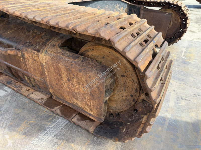 Екскаватор Caterpillar