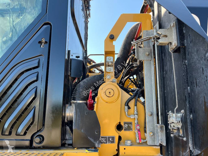 Graafmachine Caterpillar F UHD - 24 meter INCL...