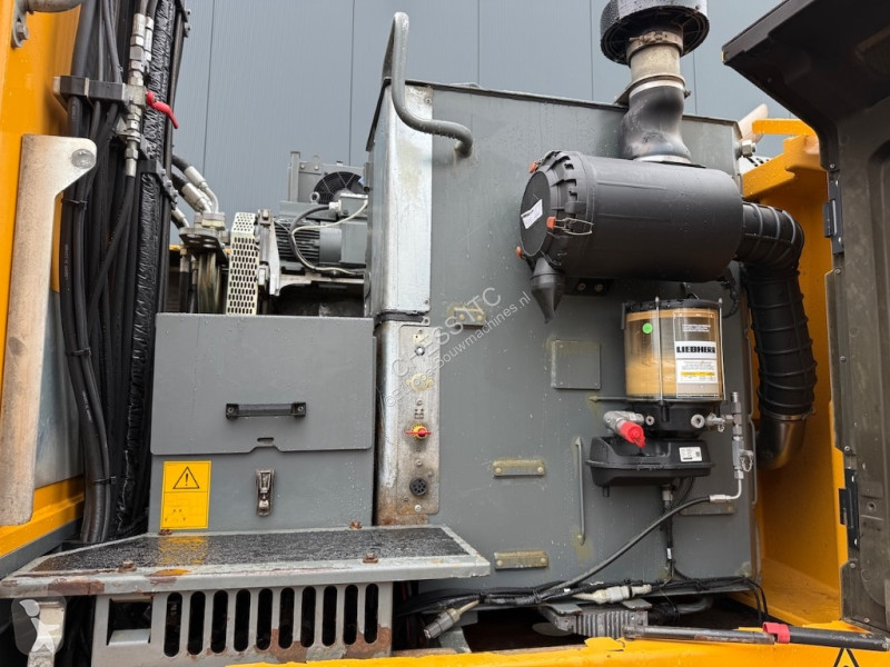 Экскаватор Liebherr 24 M - 24 - 24M - 24M
