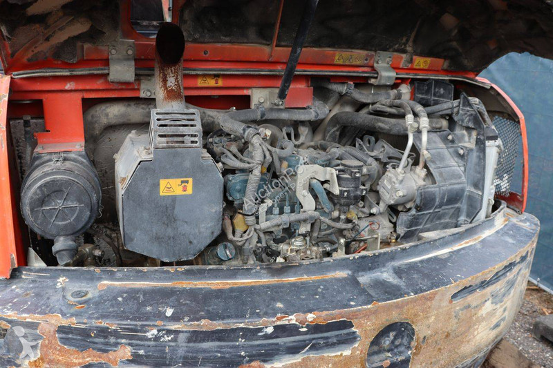 Excavadora Kubota KX080-4