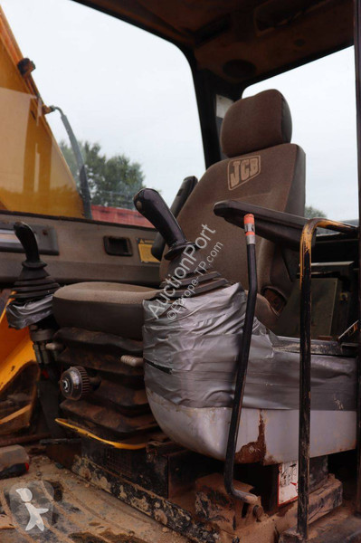 جرافة JCB
