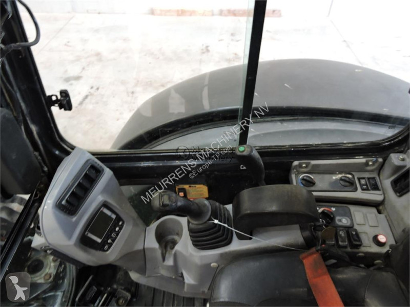 جرافة Kubota U48-4