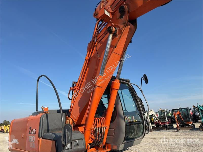 جرافة Hitachi Zaxis N Tracked Excavator