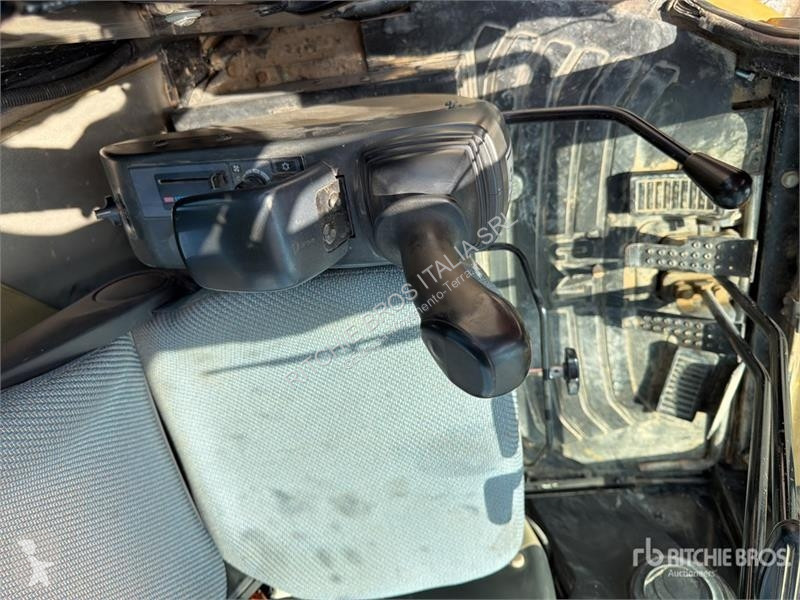 Skovel Caterpillar CR Mini Excavator (Inoperable)
