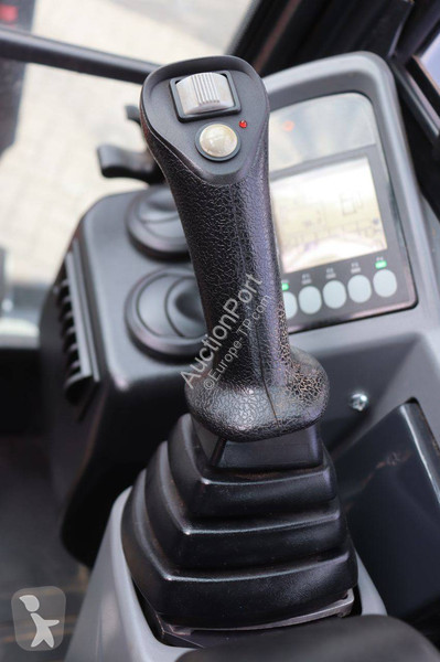 Skovel Yanmar ViO27-6