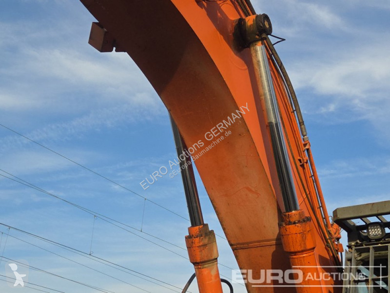 Skovel Hitachi 3