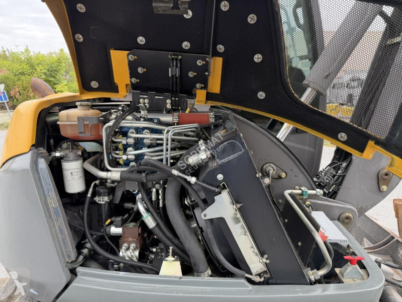 Excavadora Mecalac