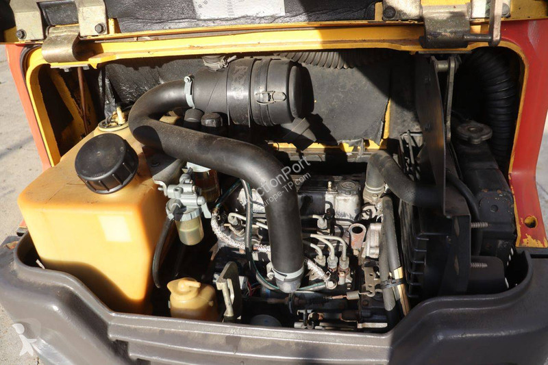 Pelle Volvo EC15B