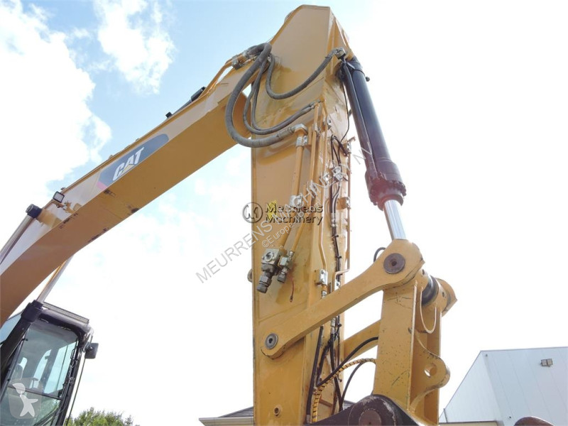 Pelle Caterpillar 330 F