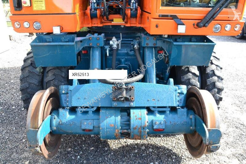 Excavadora Caterpillar M