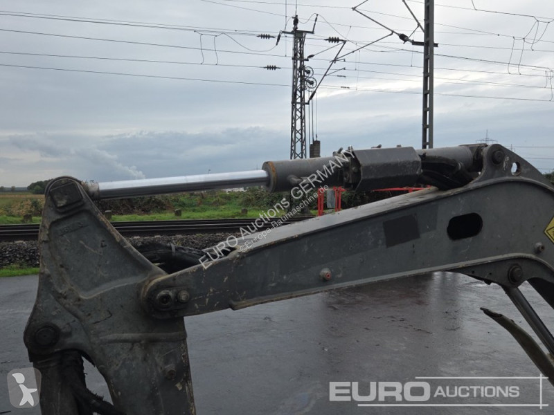 Rýpadlo Volvo ECR25D
