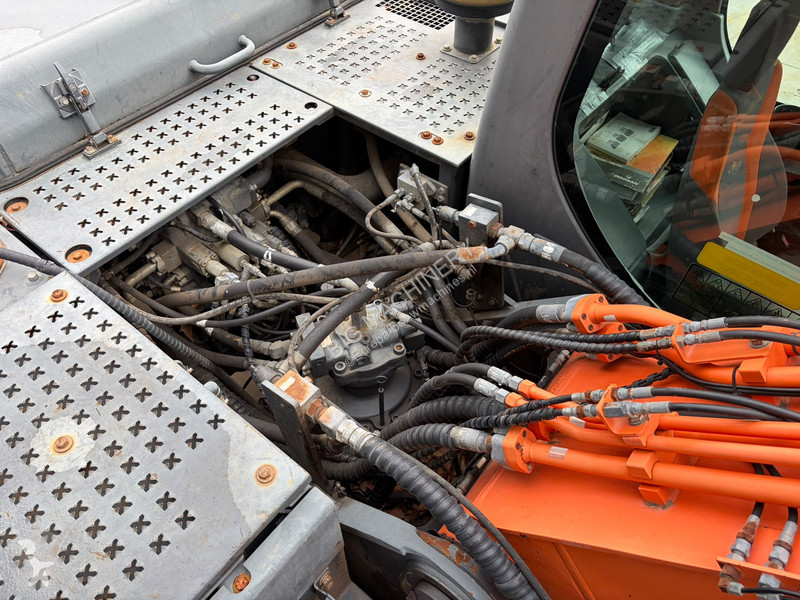 Pelle Doosan 5