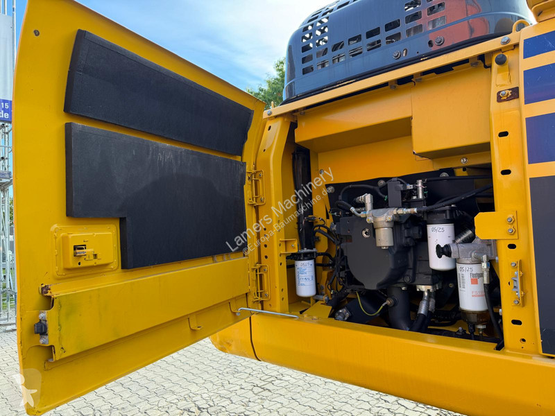Багер Komatsu PC 210-11 .