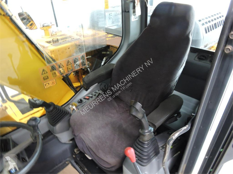 Pelle Komatsu PW140