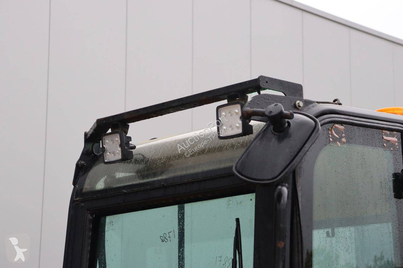 Pelle JCB Z1