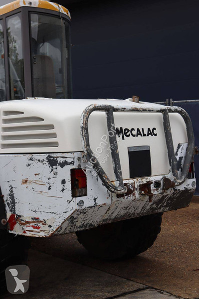 Pelle Mecalac