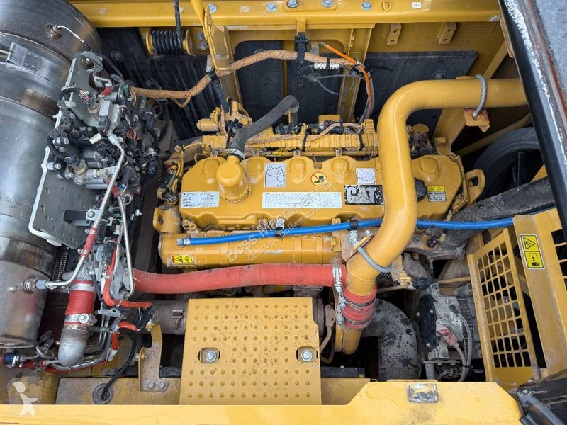 Excavator Caterpillar FLN - German / OilQuick /...