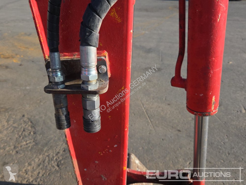 جرافة Yanmar ViO25-4