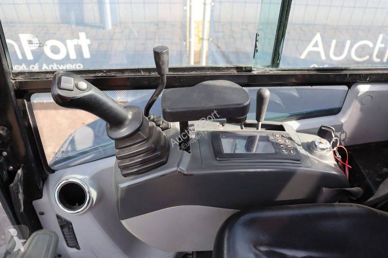 جرافة Eurotrac HE26SR