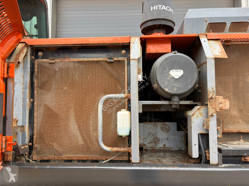 جرافة Hitachi LC-6