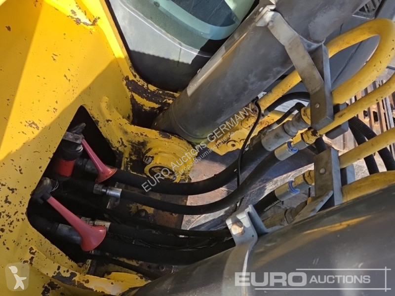 Excavadora New Holland