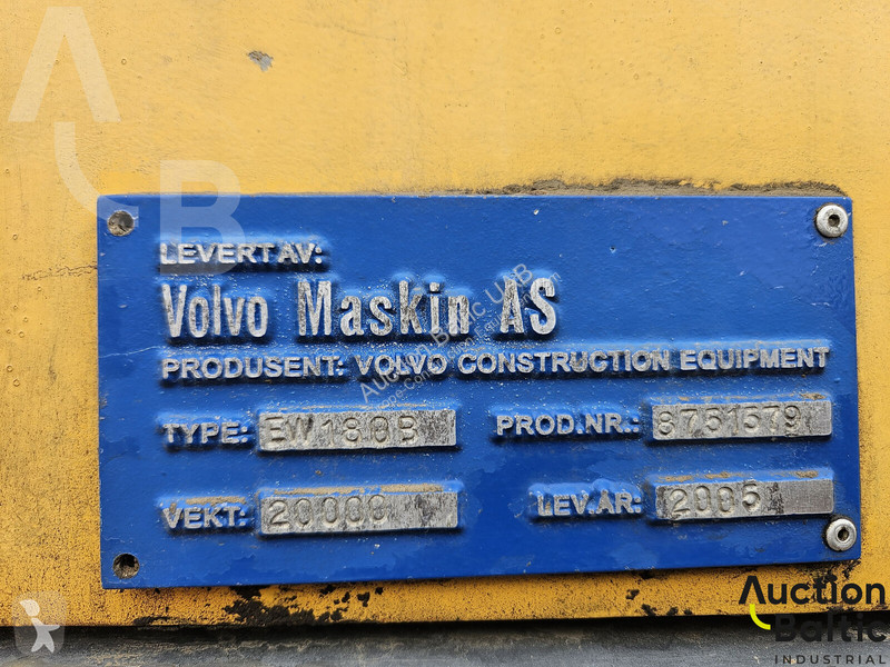 Escavadora Volvo