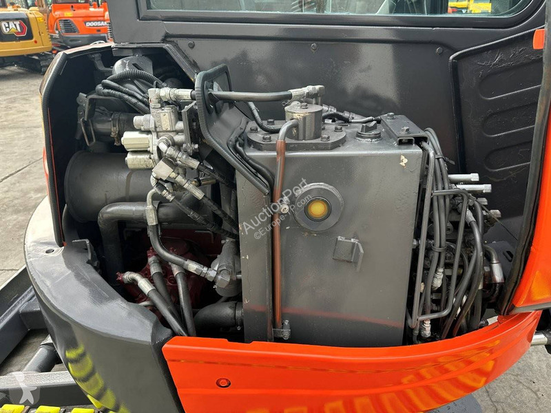 Escavadora Kubota KX135-3SZ