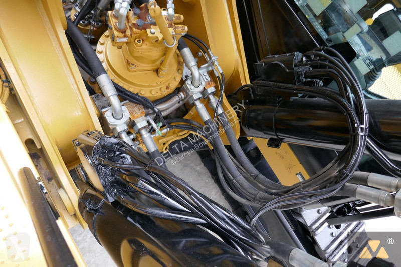 Graafmachine Caterpillar 390F LME