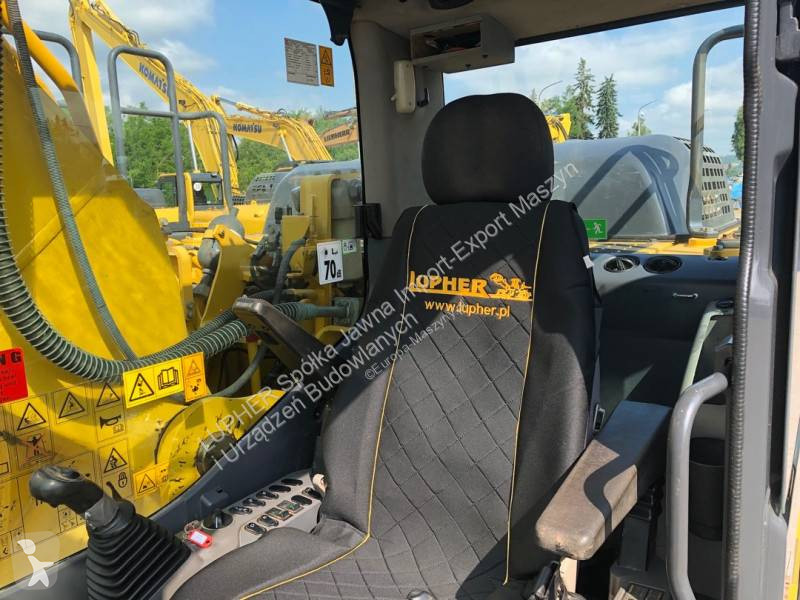 Escavadora Komatsu PC240LC-10