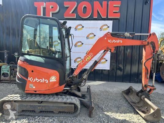 Graafmachine Kubota u27-4 cabine à 23500€ ht