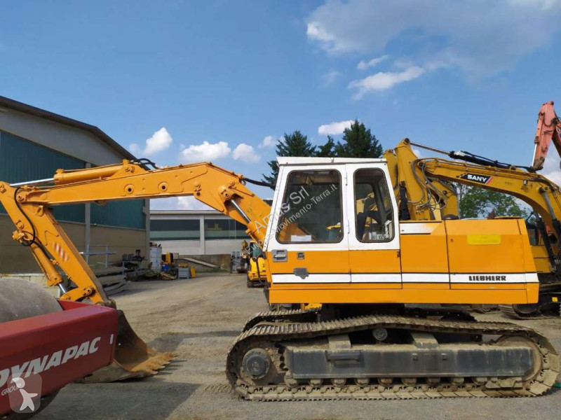 Escavatore Liebherr 902