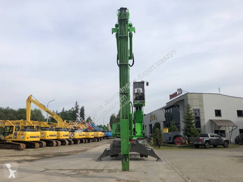 Excavator Sennebogen 830